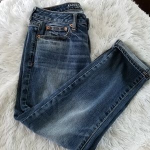 American Eagle Outfitters Boy Crop stretch jeans.
